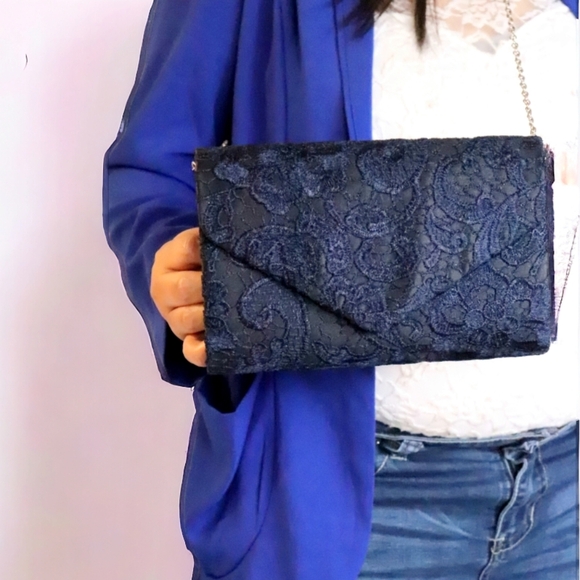 WOMENS ELEGANT FLORAL LACE CLUTCH HAND BAG WITH CHAIN STRAP - Picture 4 of 16